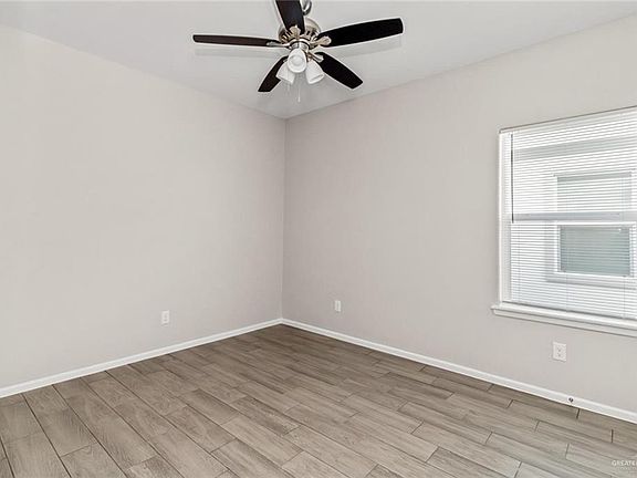 5th image of 1308 Shavano Dr