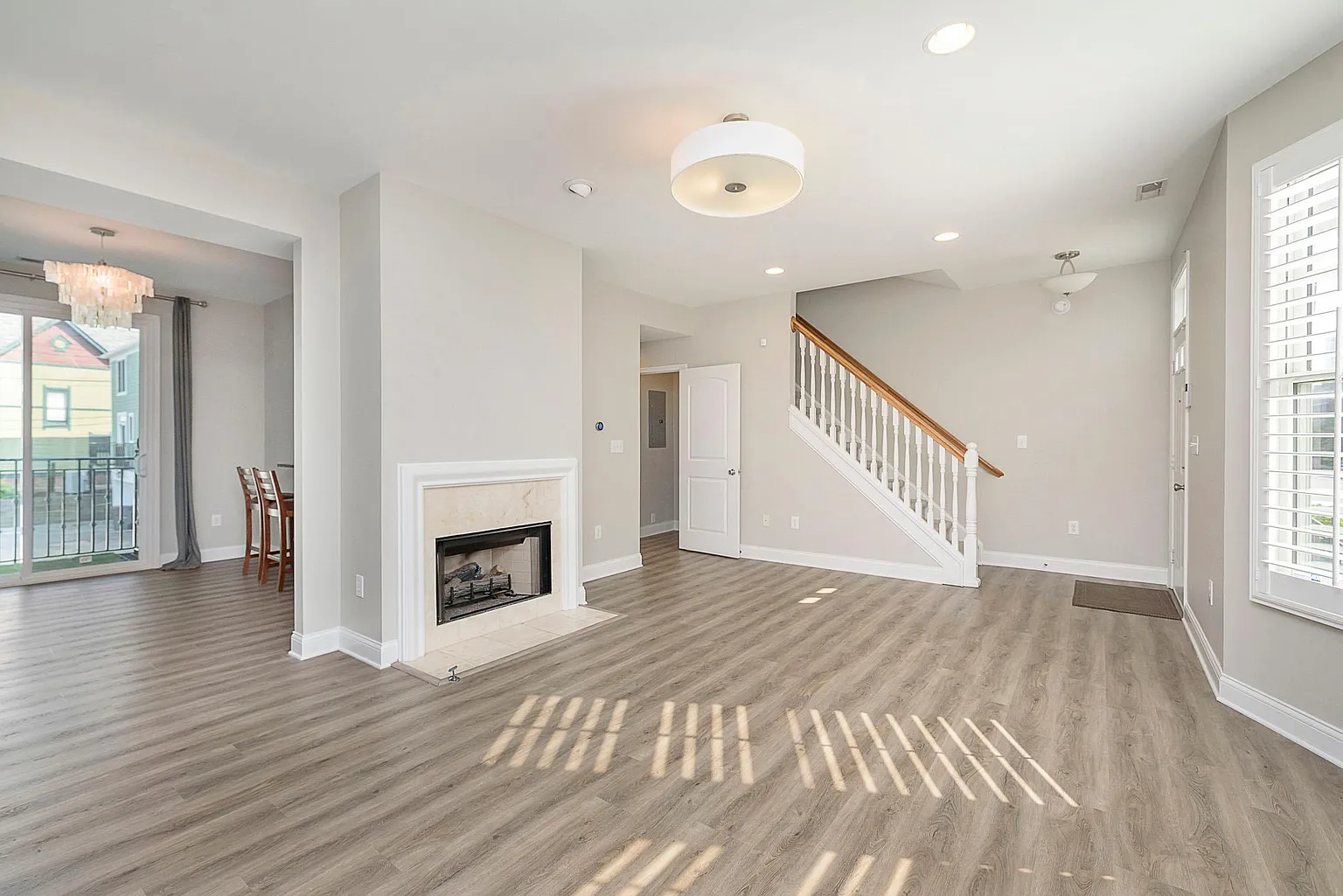 1005 N Alabama St photo 1