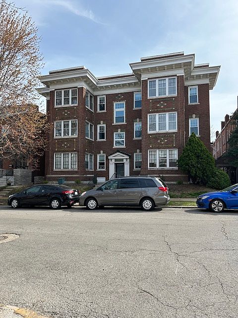 The Monte Christo, built in 1913.
The Grand Lady of the Tower Grove neighborhood.