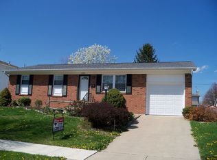 1260 Kildale Sq N, Columbus, OH 43229