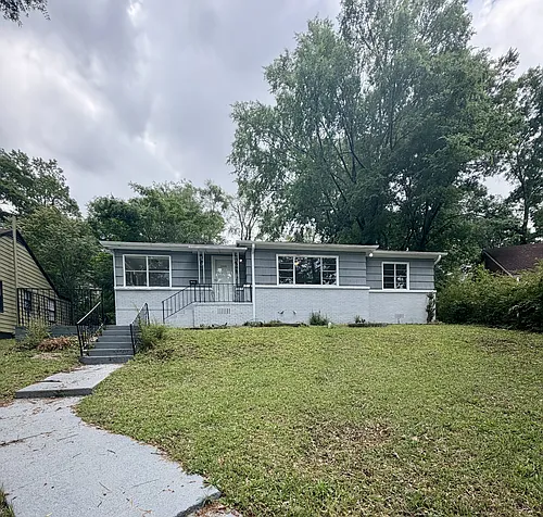 2609 20th St W Photo 1