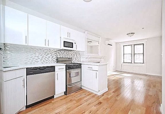 2nd image of 141 W 131st St APT 1
