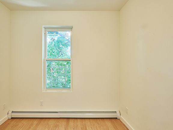 5th image of 1618 Taylor Ave APT 2R