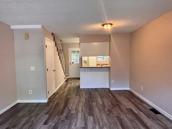 4th image of 15485 E Louisiana Ave