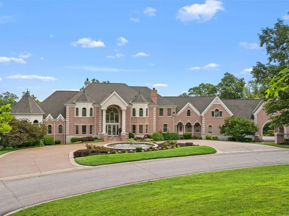 10 Upper Warson Rd, Saint Louis, MO 63124