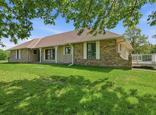 28005 S Belle Plain Rd, Harrisonville, MO 64701