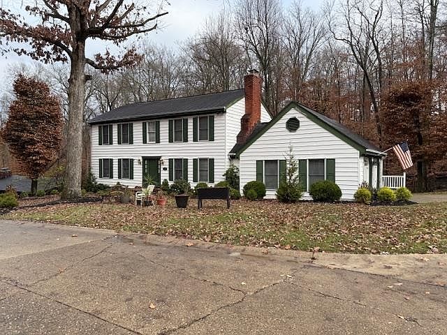 1st image of 131 Woodlomond Way