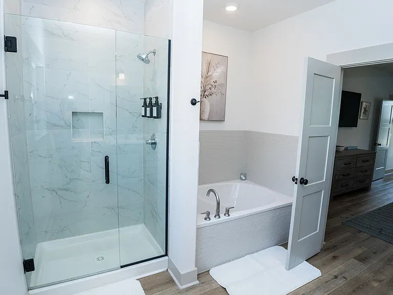 22524 Lakeview Dr — Photo 39