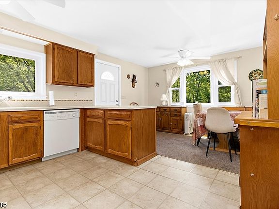 5th image of 14 Lt Hooper Road