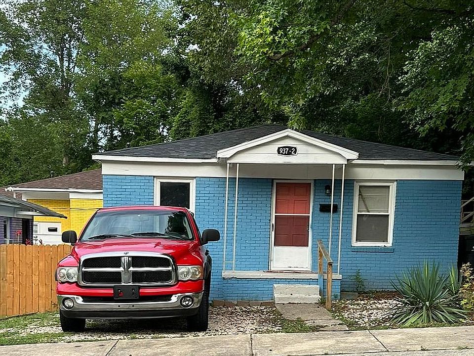 2nd image of 937 McArthur Ave #1
