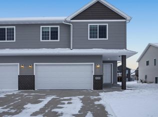 939 Eaglewood Ave W, West Fargo, ND 58078