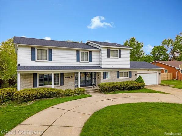 25366 Wykeshire Rd, Farmington Hills, MI 48336
