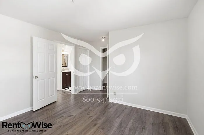 10 Arch St — Photo 25