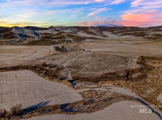 5415 & 5417 Little Willow Rd, Payette, ID 83661