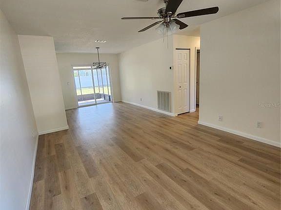 2nd image of 13010 Cumberland Dr