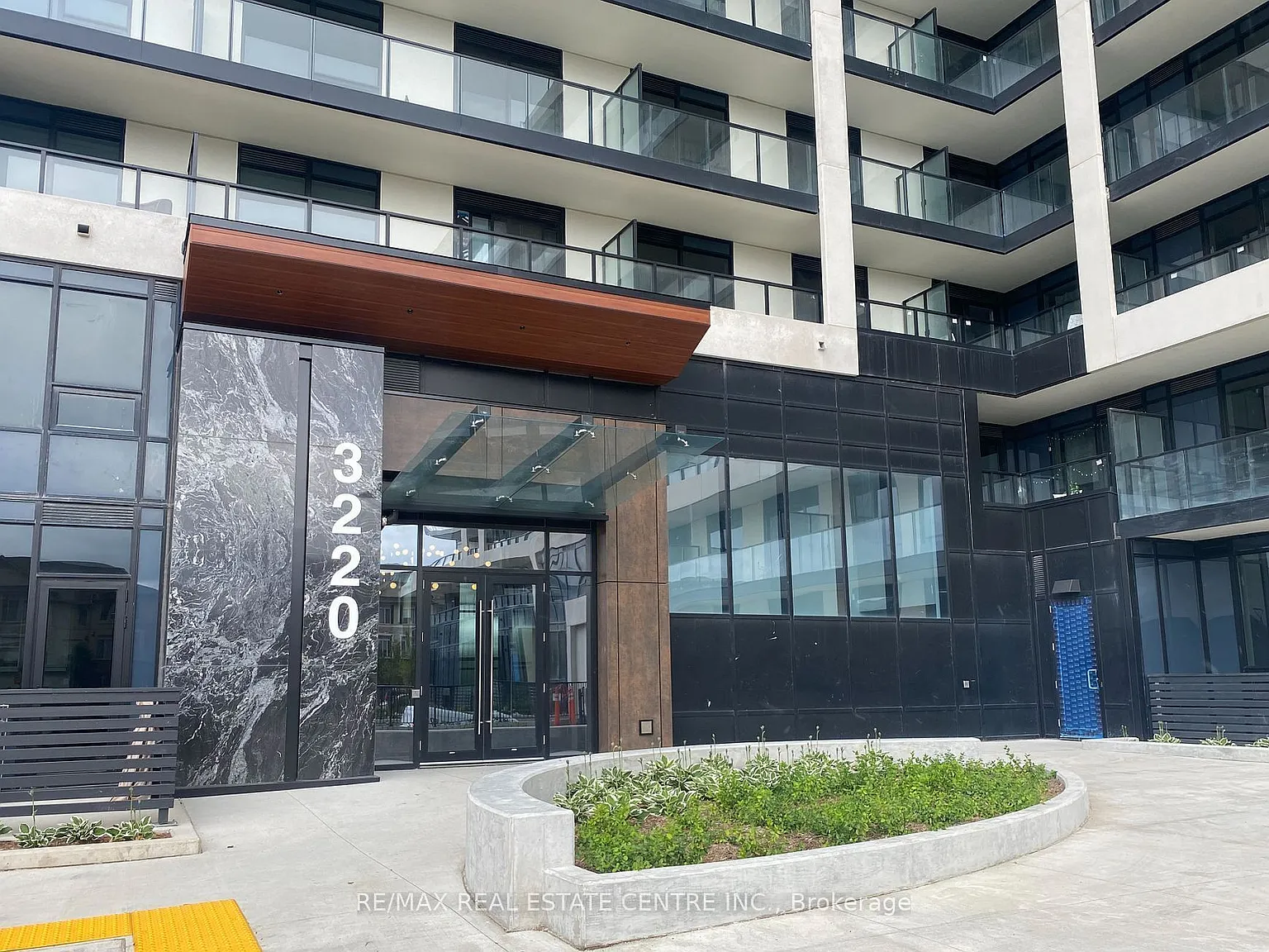 2 bed, $2,850 — Photo 2