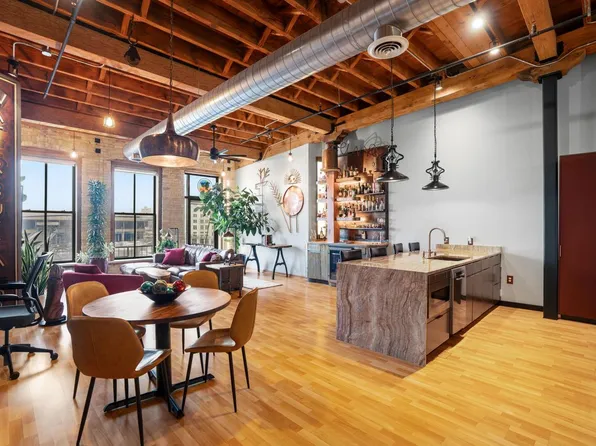 205 North Water STREET #402, Milwaukee, WI 53202