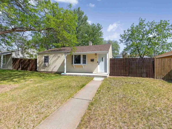 8 Saint Andrew St, Rapid City, SD 57701