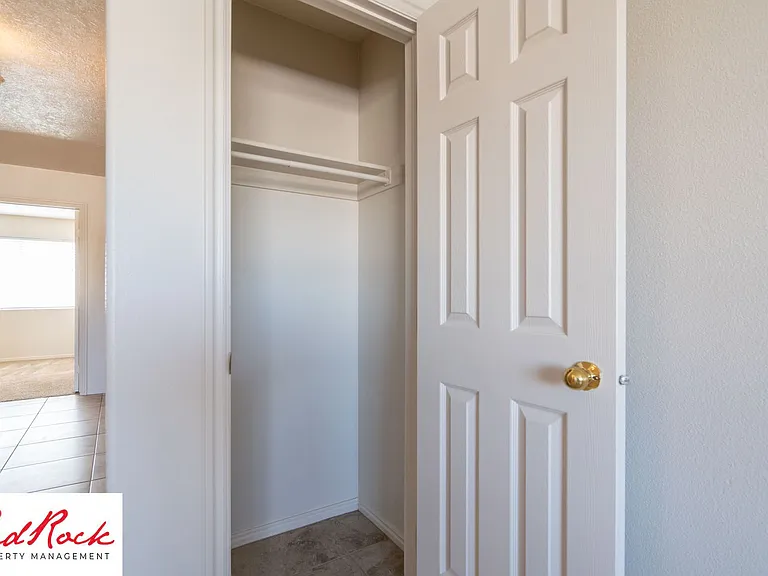 Fourplex - 620 W Evans Ridge — Photo 26