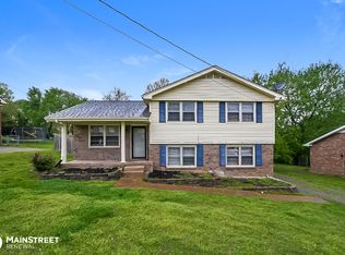 115 Overlook Dr, Hendersonville, TN 37075