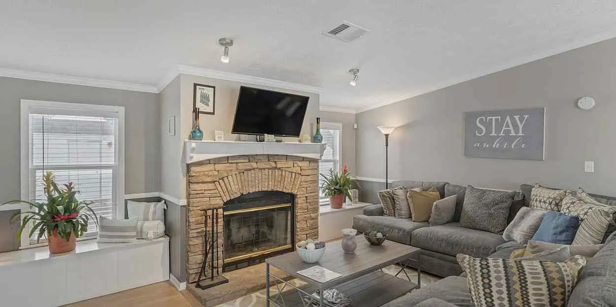 Woodland Estates (FL) — Photo 1