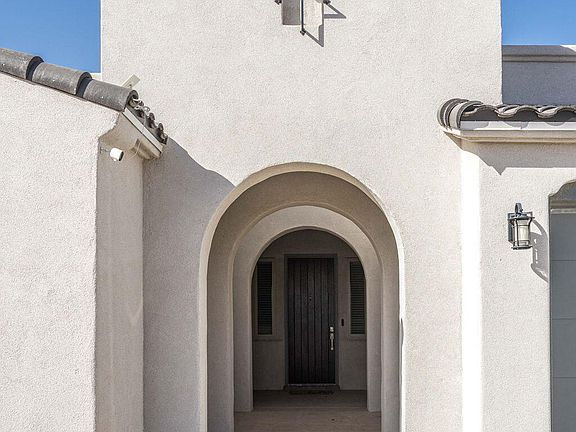3rd image of 7521 Cubalaya Pl