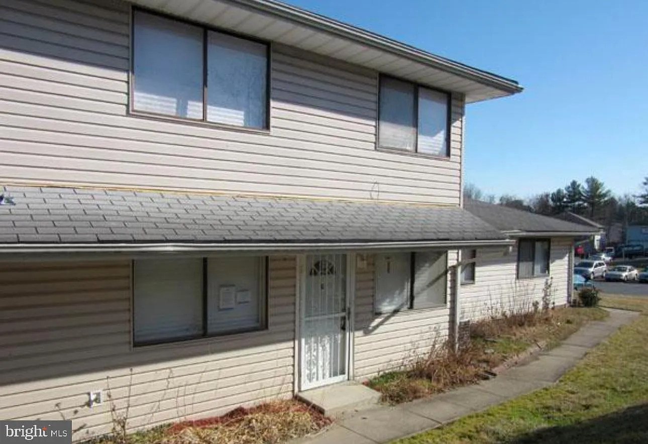 831 Windstream Way Unit D photo 1