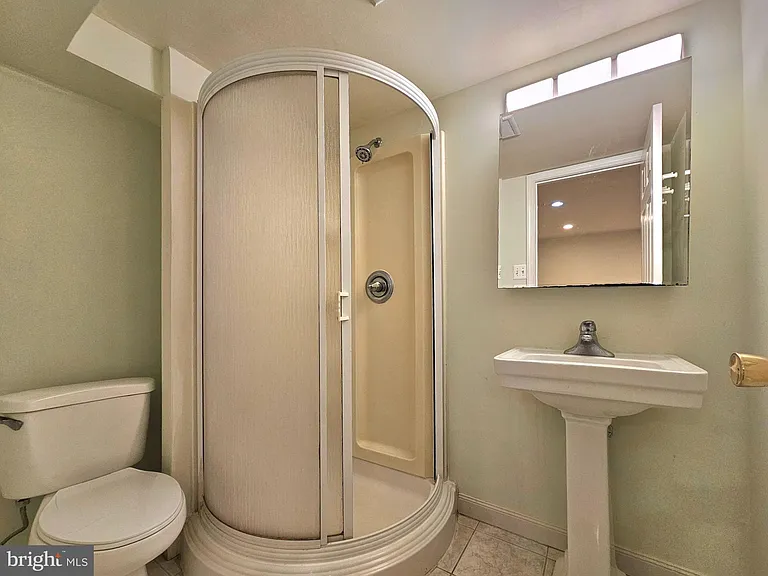 3109 Mosby St — Photo 21