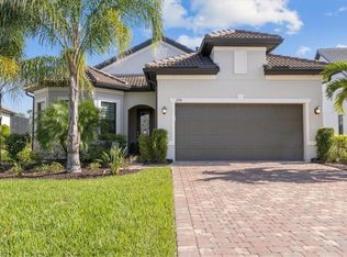 2718 Aviamar Cir, Naples, FL 34114