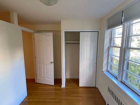 3rd image of 44 E 63rd St #5F