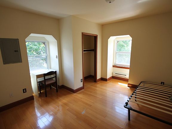 3rd image of 4228 Chester Ave APT 3F