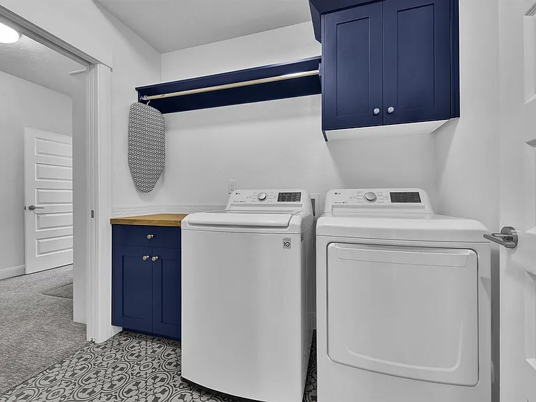Laundry Room Cabinet