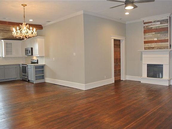 4th image of 414 W Jefferson St