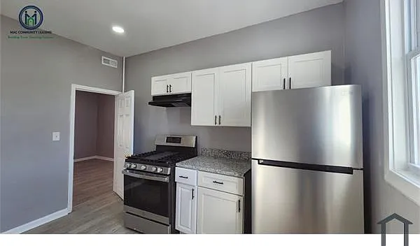 759 Bartlett Ave — Photo 12