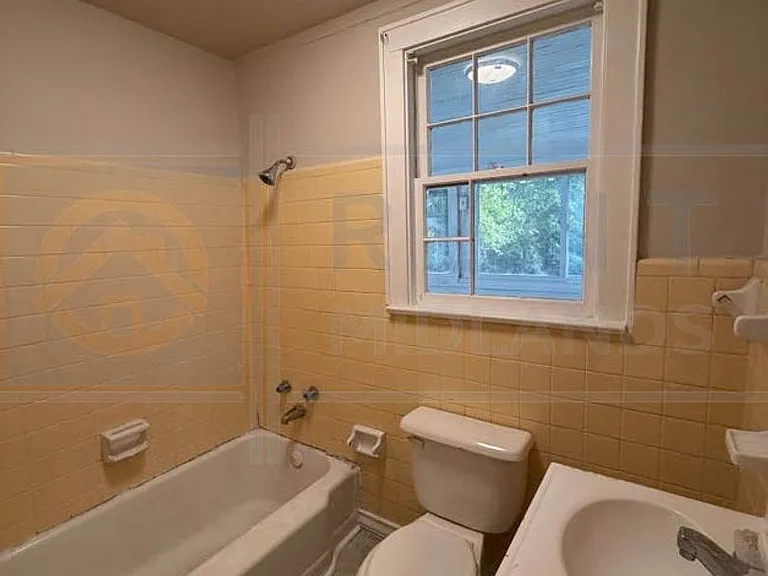960 Zimalcrest Dr — Photo 5