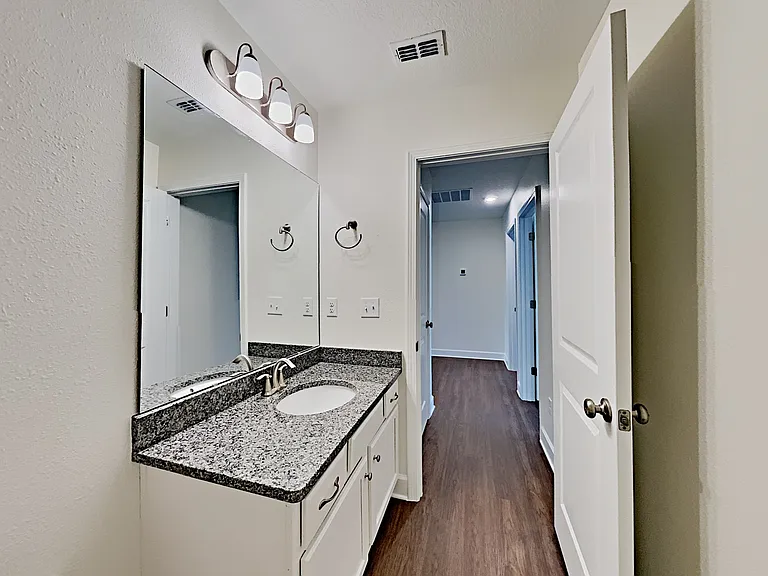 10310 Riverwalk Ct — Photo 13