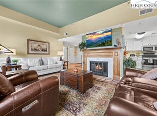 303 Sugar Top Dr UNIT 2617, Sugar Mountain, NC 28604