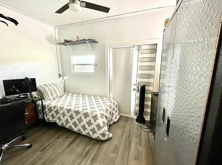7022 Edgemere Ter — Photo 13