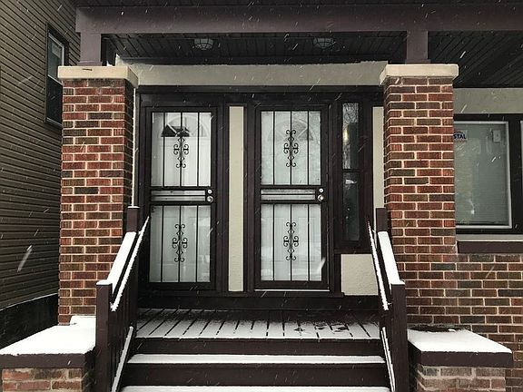 3rd image of 3424 W Highland Blvd