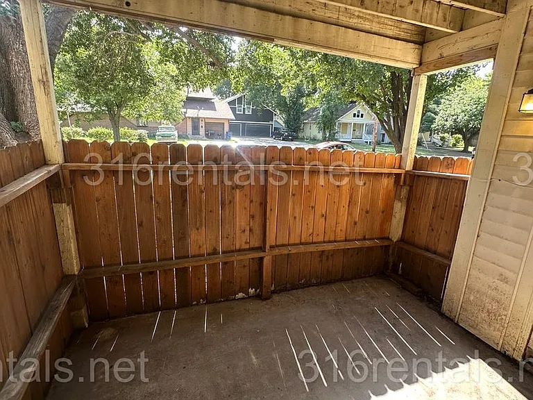 869 Nims St #1 — Photo 17