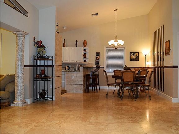 4th image of 5930 Lancewood Way