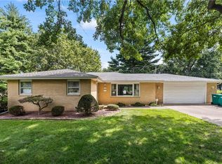 28 Mahnke Rd, Decatur, IL 62526