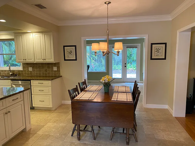 535 Flamevine Ln — Photo 9