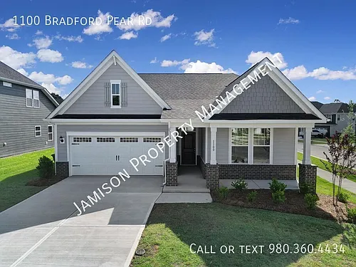 1100 Bradford Pear Rd Photo 1