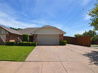 3700 Northridge Dr, Irving, TX 75038