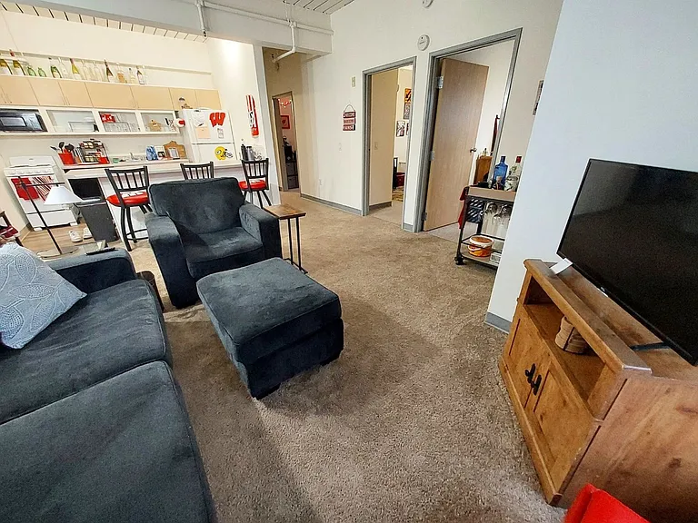Park Terrace West Apartments — Photo 19