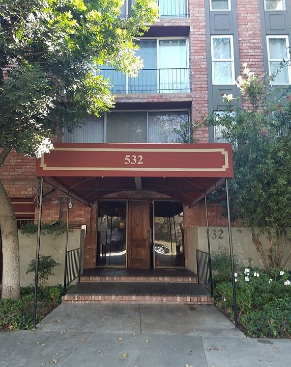 1st image of 532 N Rossmore Ave APT 404