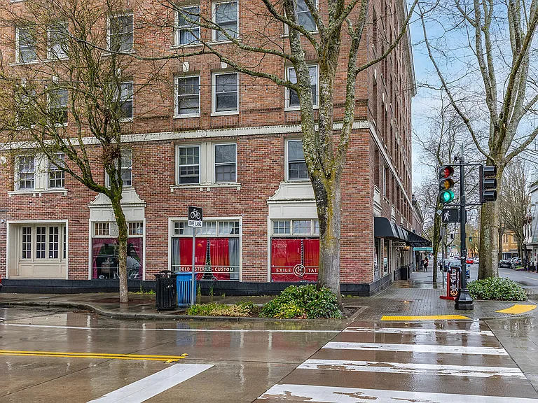 519 Washington St SE — Photo 24