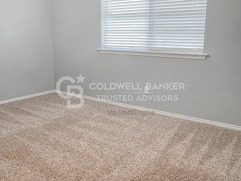 2609 74th Pl — Photo 11