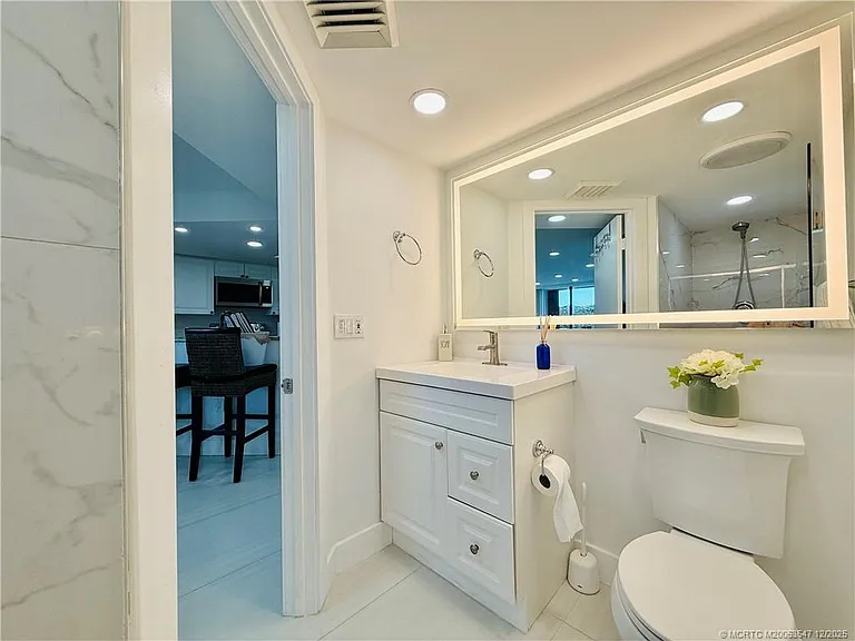 8800 S Ocean Dr #102 — Photo 75